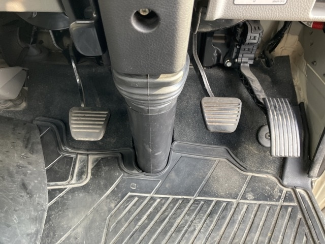 MITSUBISHI CANTER 2022