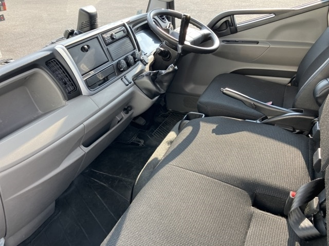 MITSUBISHI CANTER 2022