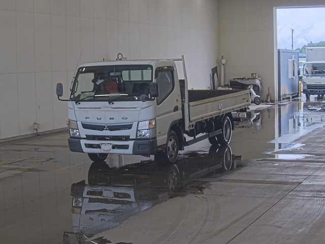 MITSUBISHI CANTER 2018