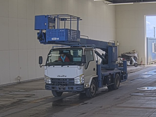 ISUZU ELF 2011