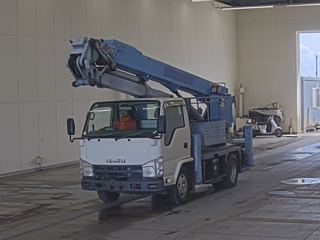 ISUZU ELF 2011
