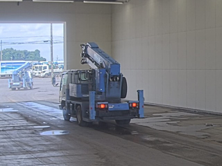 ISUZU ELF 2011
