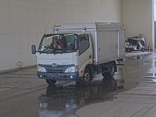 HINO DUTRO 2016