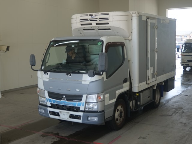 MITSUBISHI CANTER 2013