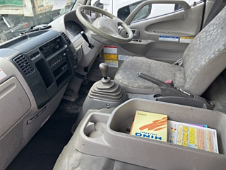 HINO DUTRO 2011
