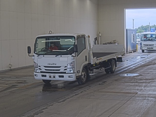 ISUZU ELF 2018