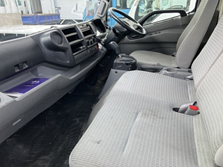 TOYOTA DYNA 2013