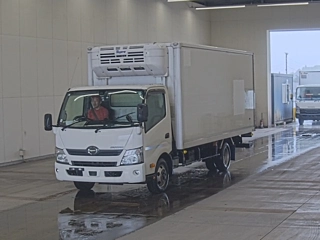 HINO DUTRO 2017