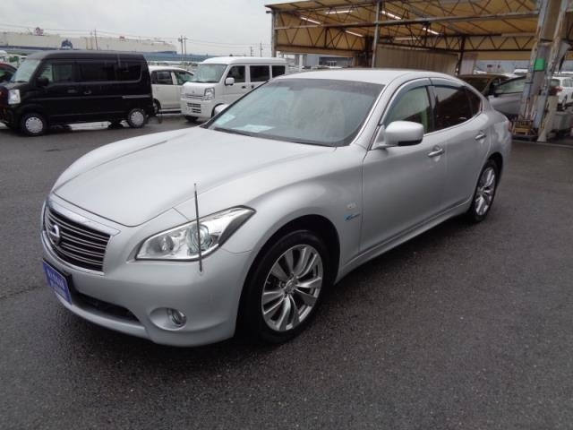 NISSAN FUGA 2014