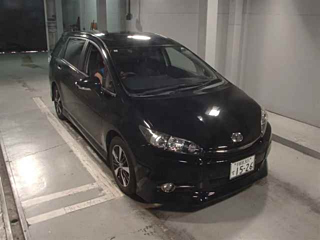 TOYOTA WISH 2015