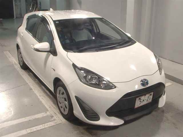 TOYOTA AQUA 2018