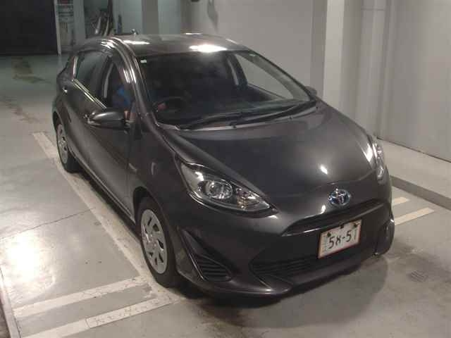 TOYOTA AQUA 2018