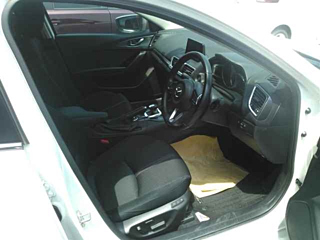 MAZDA AXELA 2017