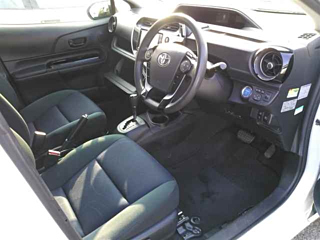 TOYOTA AQUA 2021