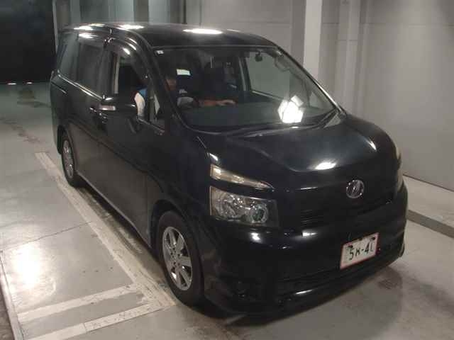 TOYOTA VOXY 2008