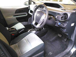 TOYOTA AQUA 2013