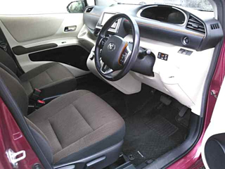 TOYOTA SIENTA 2016