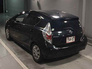 TOYOTA AQUA 2013