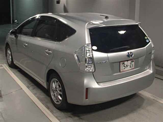 TOYOTA PRIUS ALPHA 2014