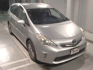 TOYOTA PRIUS ALPHA 2012