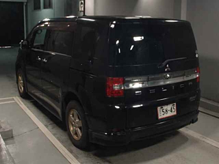 MITSUBISHI DELICA D5 2010