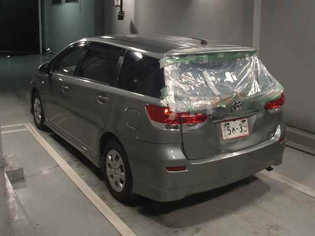 TOYOTA WISH 2012