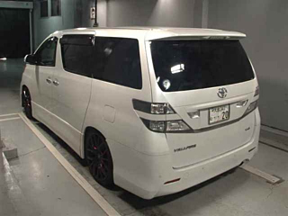 TOYOTA VELLFIRE 2009