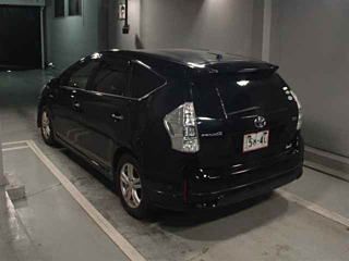 TOYOTA PRIUS ALPHA 2014