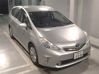 TOYOTA PRIUS ALPHA 2012