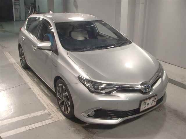 TOYOTA AURIS 2016