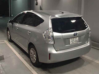 TOYOTA PRIUS ALPHA 2012