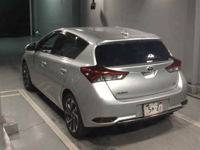 TOYOTA AURIS 2016