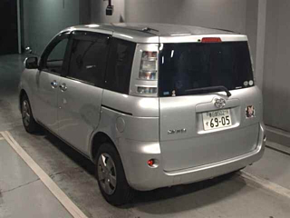 TOYOTA SIENTA 2012