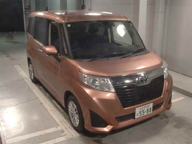 TOYOTA ROOMY 2017