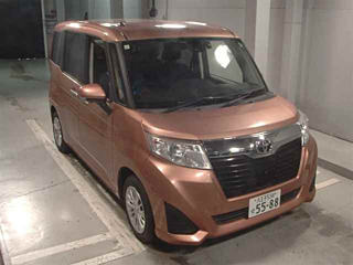 TOYOTA ROOMY 2017