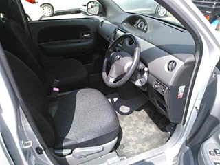 TOYOTA SIENTA 2012