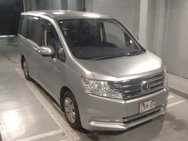 HONDA STEP WAGON 2012