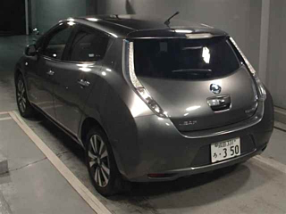 NISSAN LEAF 2015