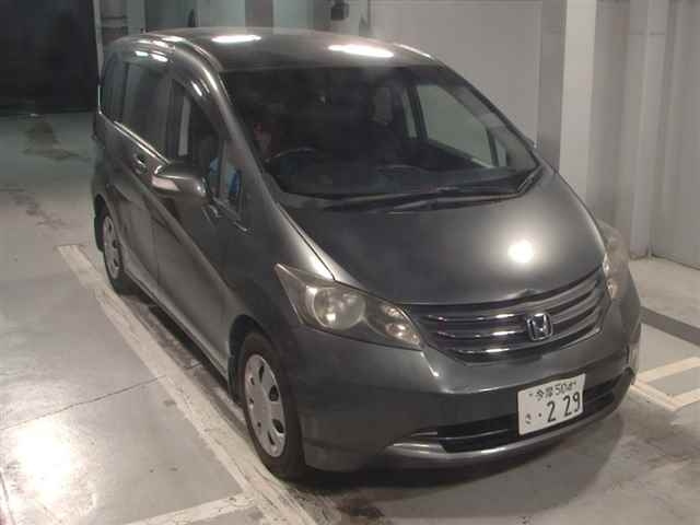 HONDA FREED 2011