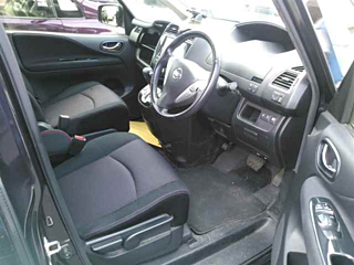NISSAN SERENA 2012
