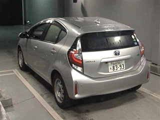 Заказать TOYOTA AQUA