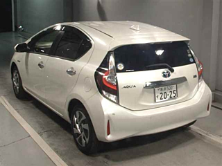 TOYOTA AQUA 2020
