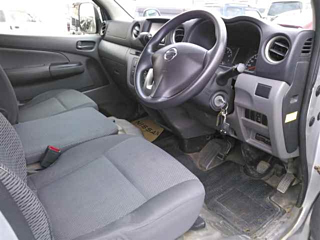 NISSAN CARAVAN VAN 2016
