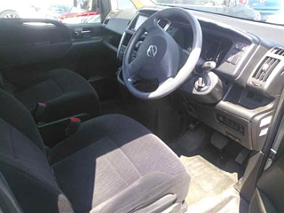 NISSAN SERENA 2010