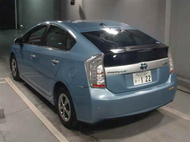 TOYOTA PRIUS PHV 2013