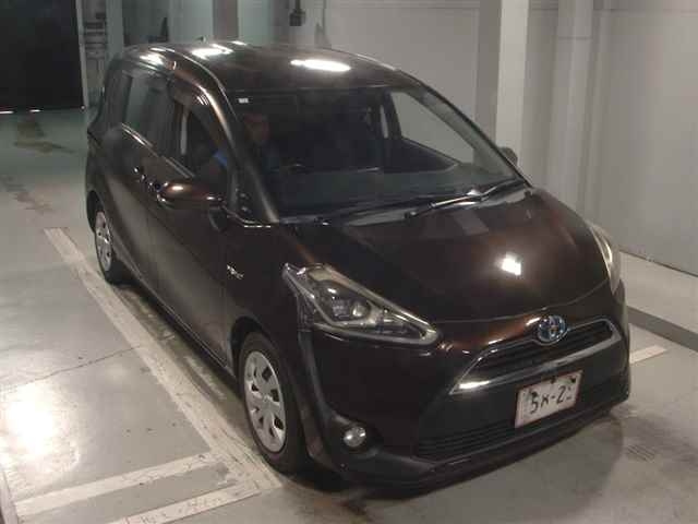 TOYOTA SIENTA 2016