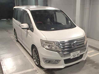 HONDA STEP WAGON 2012