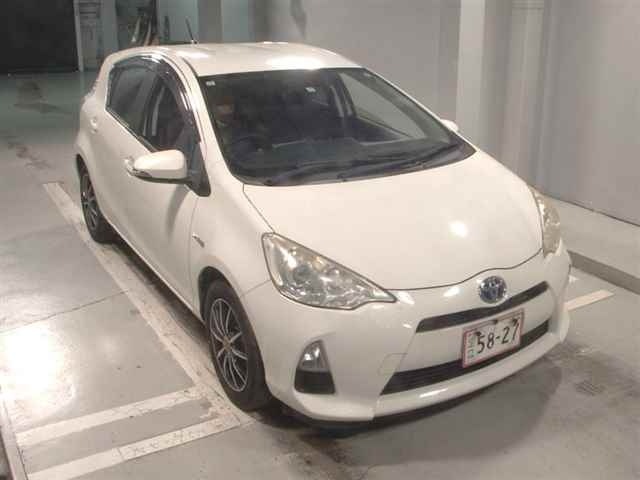 TOYOTA AQUA 2013