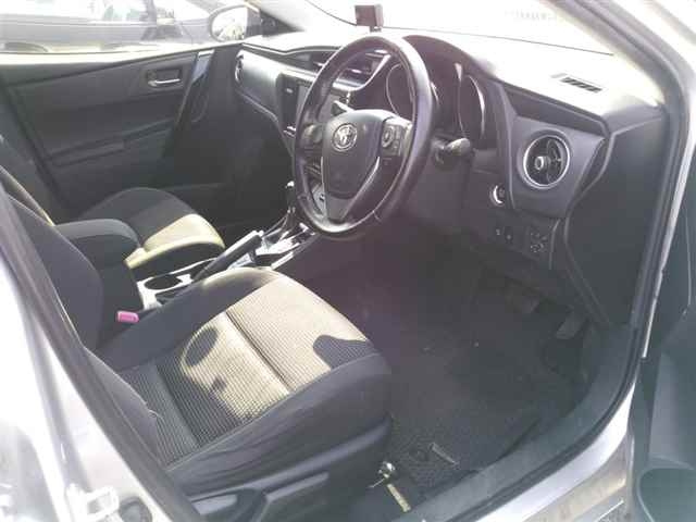 TOYOTA AURIS 2015