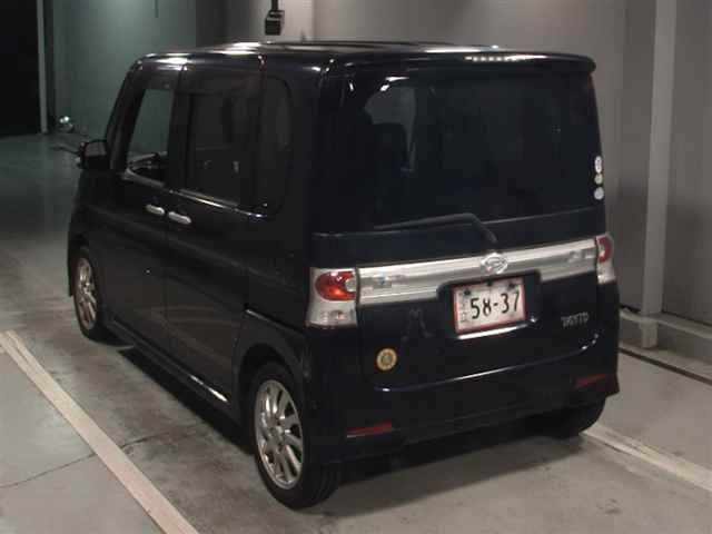 DAIHATSU TANTO 2008